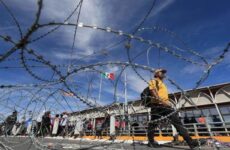 Termina manifestación de migrantes y abren Puente Internacional