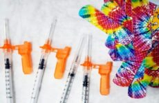Autorizan 182 medicamentos, entre ellos vacuna anticovid para niños