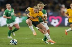 Pese a baja de Kerr, Australia se estrena en Mundial femenino con victoria ante Irlanda
