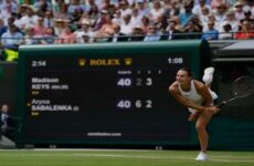 Sabalenka vence a Keys en Wimbledon y está a un triunfo de alcanzar el número 1 de la WTA
