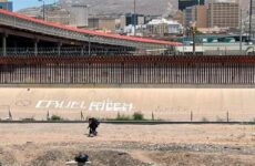 Refuerzan seguridad ante intento de migrantes de cruzar a El Paso