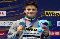 Osmar Olvera evita doblete de China y gana plata en trampolín de 3 metros del Mundial