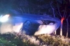 Vuelca vehículo conducido por una enfermera en Tamuín
