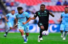 Cruz Azul logra su primer punto tras empatar con Santos