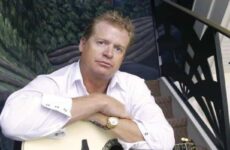 Fallece el cantautor country Charlie Robison a los 59 años