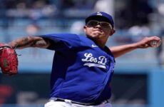 La MLB ordena la baja administrativa de Julio Urías, acusado de violencia doméstica