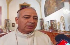 Critica Arzobispo que el gobierno federal cierre canales de distribución para ayudar a Acapulco