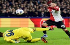 “Santi” Giménez debuta en Champions League con doblete y triunfo