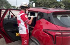 Imprudente conductor ocasiona un choque y huye, en el bulevar México-Laredo