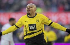 Dortmund golea 4-0 al Colonia