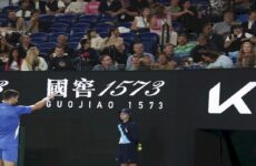 Djokovic logra sufrido  triunfo ante Popyrin