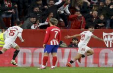 El Atlético cae en Sevilla