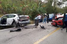 Dos mujeres resultan heridas en un accidente automovilístico sobre la carretera libre Valles-Rioverde 