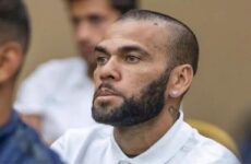 Alves pasará el fin de  semana en prisión